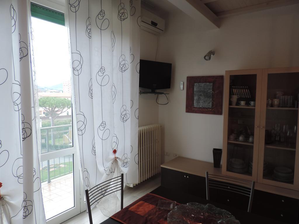 Noemi Apartment Сан Винченцо Екстериор снимка